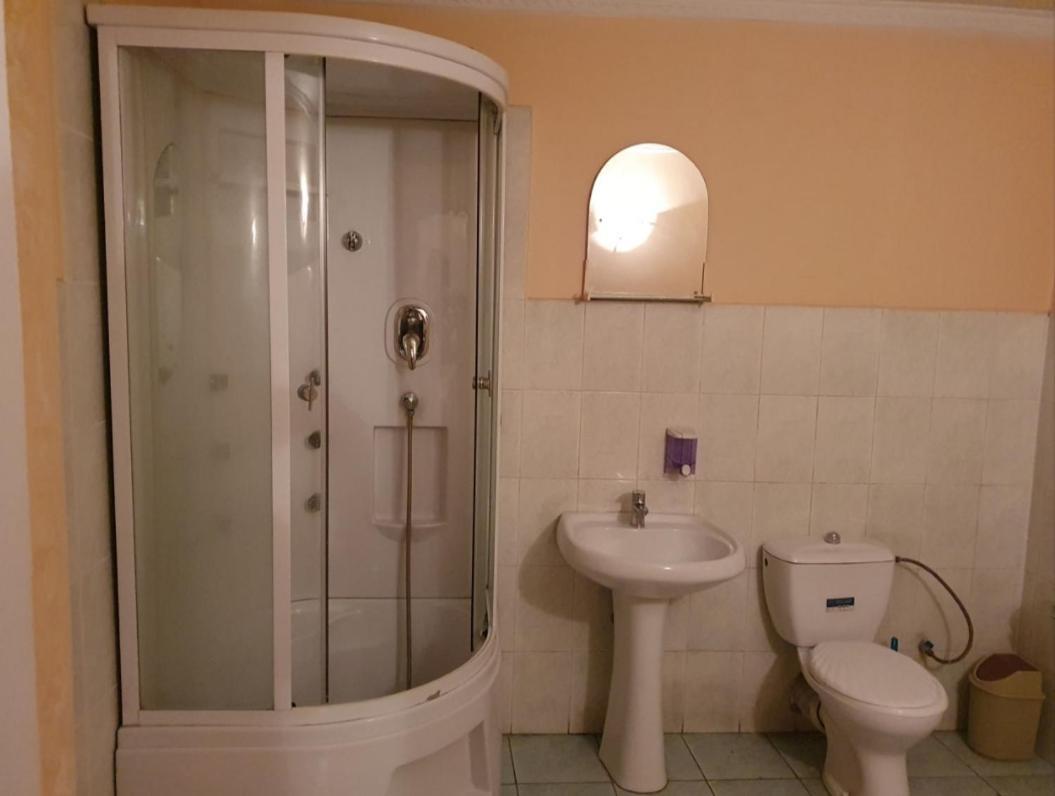 Diana City Center Rooms 基希讷乌 外观 照片